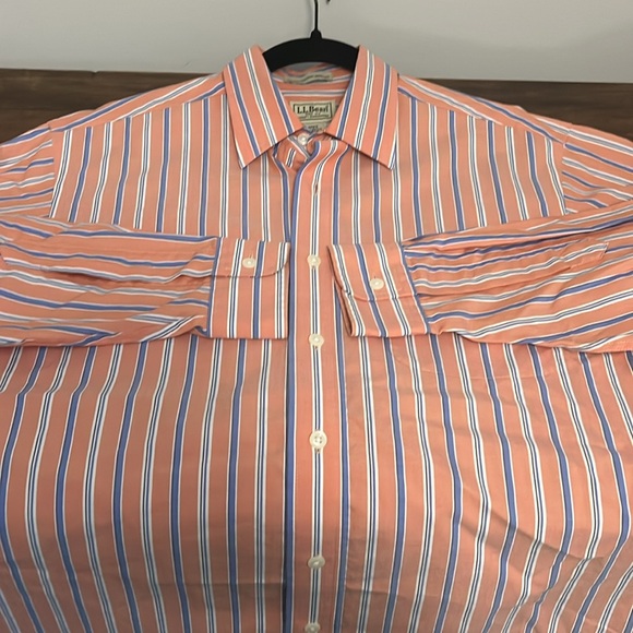 L.L. Bean Men’s size small 💯 COTTON button down - Picture 6 of 6